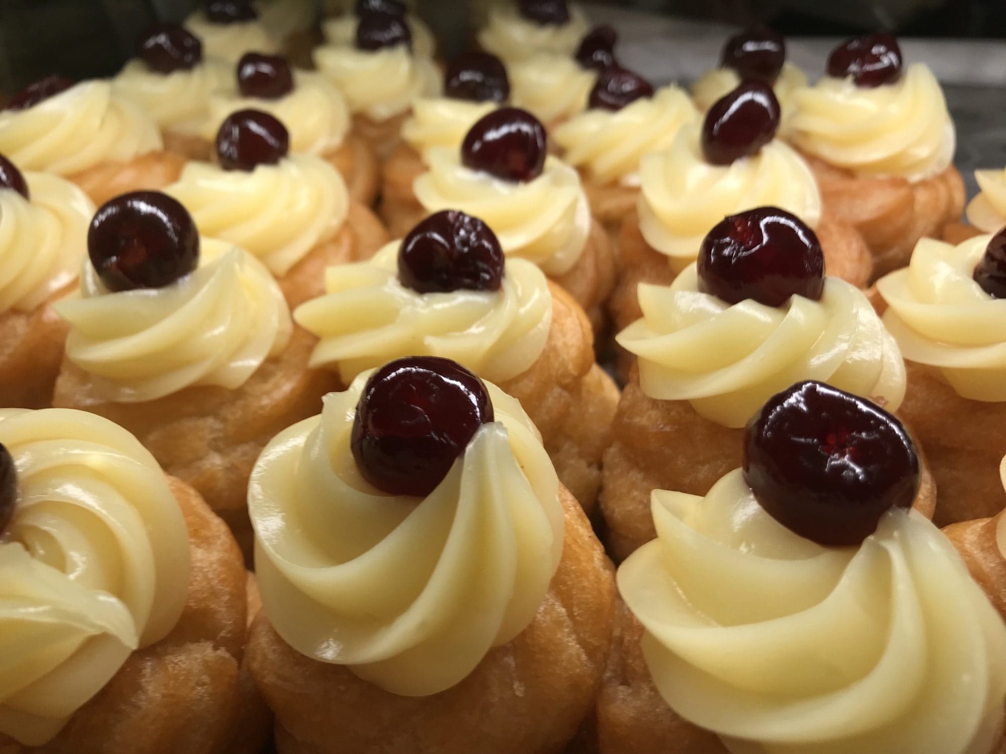 cosa fare se l impasto delle zeppole e troppo liquido Bignè Perfetti: Segreti e Errori da Evitare main image 0