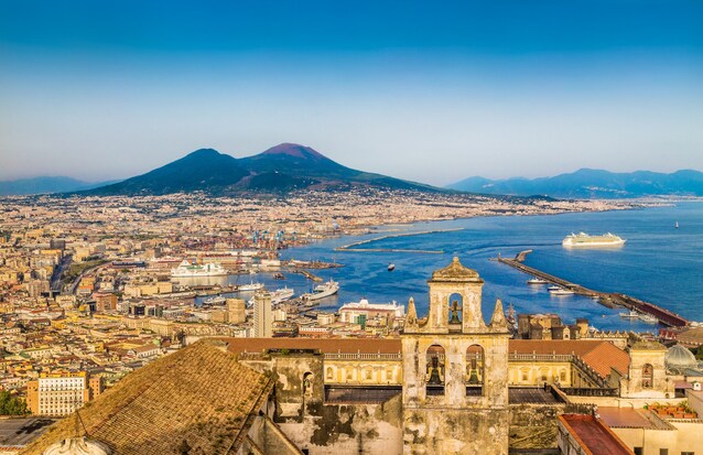 UrbaNew-napoli-2032-città-sostenibilità-ambiente-green-urbanistica-trasporti-vita-quartieri-progetti-urbani-napoli-cantieri-rigenerazione-riqualificazione-urbana-foto-metropolitana-notizie-napoli-clima-qualità-aria-olimpiadi-città-15-minuti-parco-bagnoli-napoli-bari-alta-velocità-napoli-est-piazza-plebiscito-waterfront-napoli-parco-gasometro