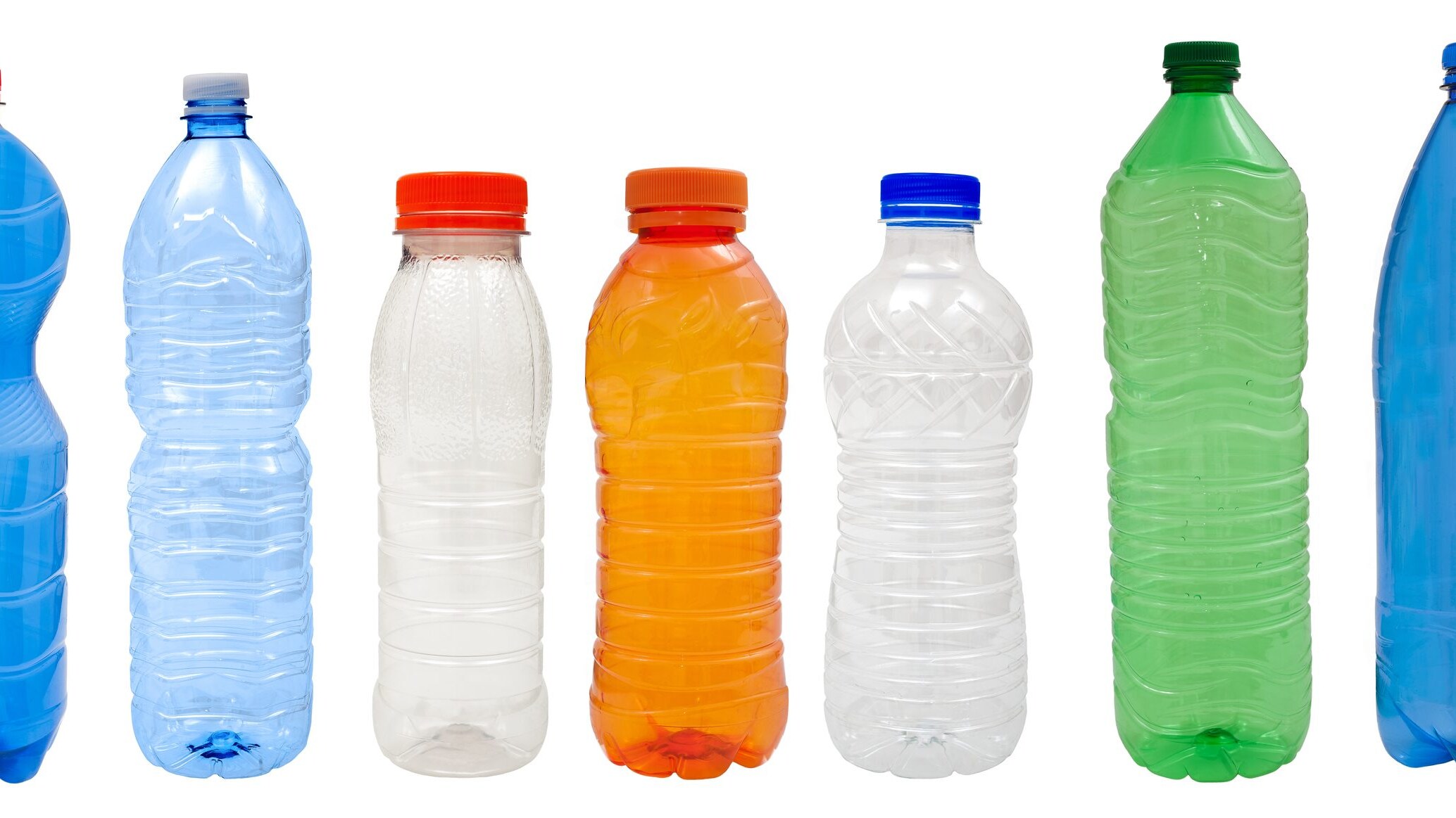 Da bottiglie di plastica a braccialetti