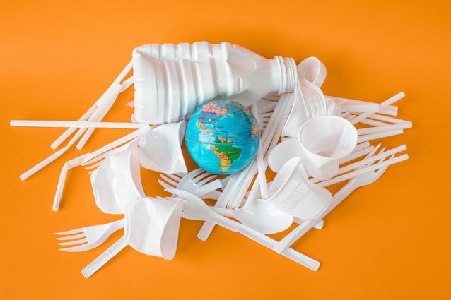 notizie-positive-ambiente-buone-notizie-green-terra-news-ecologia-cambiamento-climatico-inghilterra-plastica-divieto