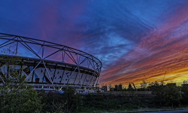 premier-league-campionato-inglese-climate-change-cambiamento-climatico-rinnovabili-raccolta-differenziatastadi-inglesi-liverppol-chelsea-arsenal-city-manchester