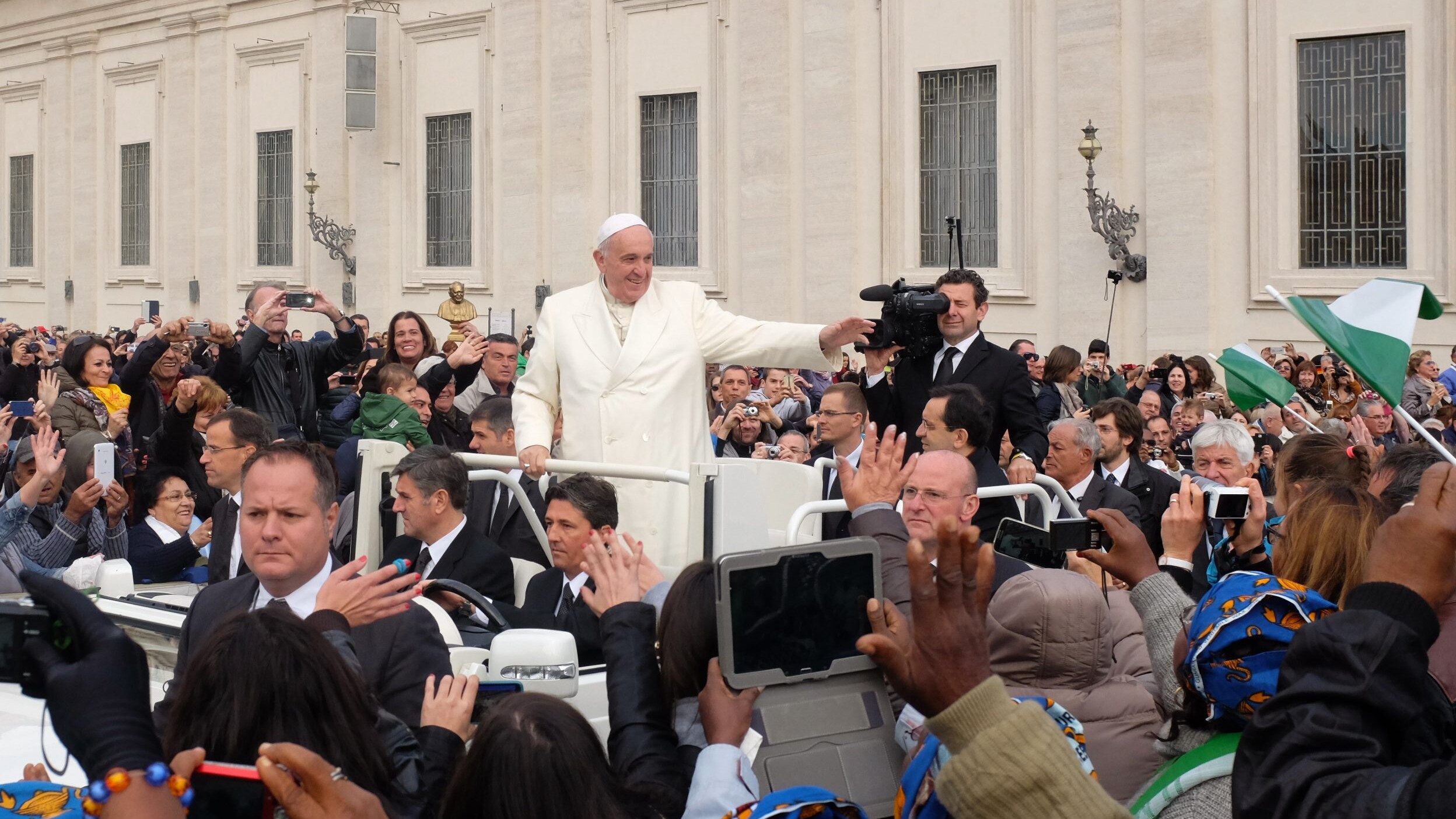 papa francesco laparotomia