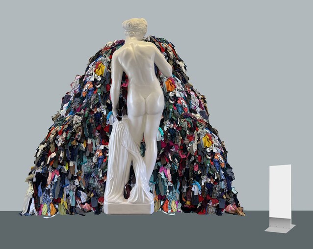 Michelangelo Pistoletto, Venere degli stracci, 2023, per Piazza Municipio, Napoli