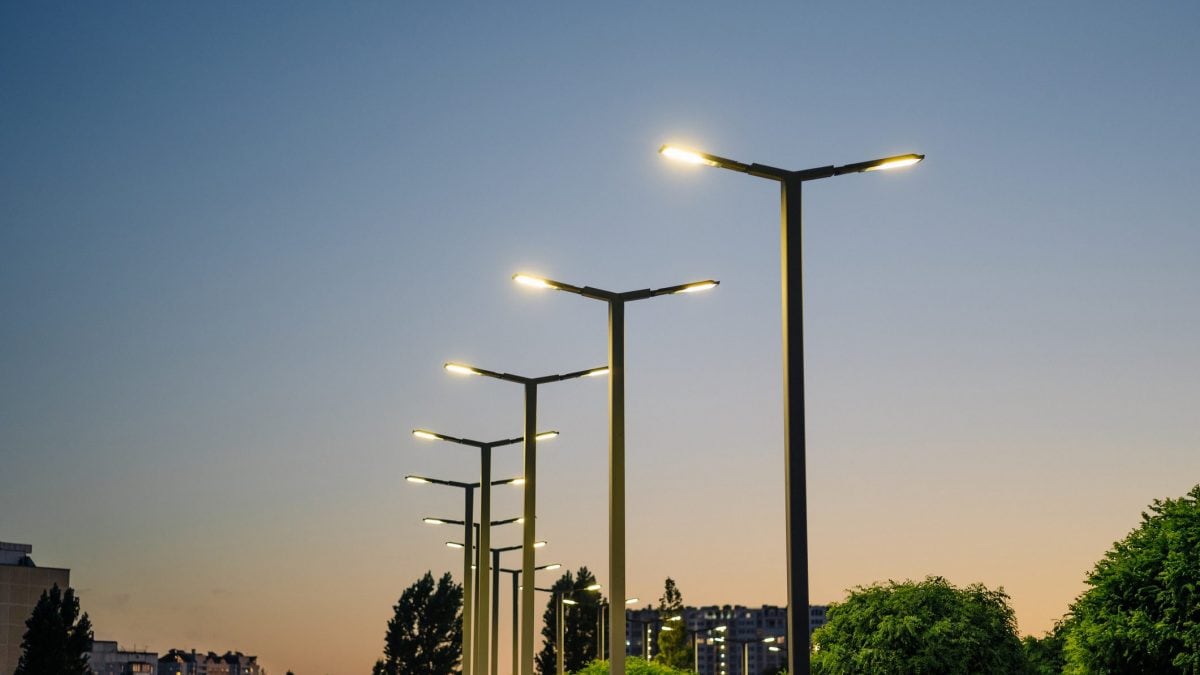 luce a led verde urbano