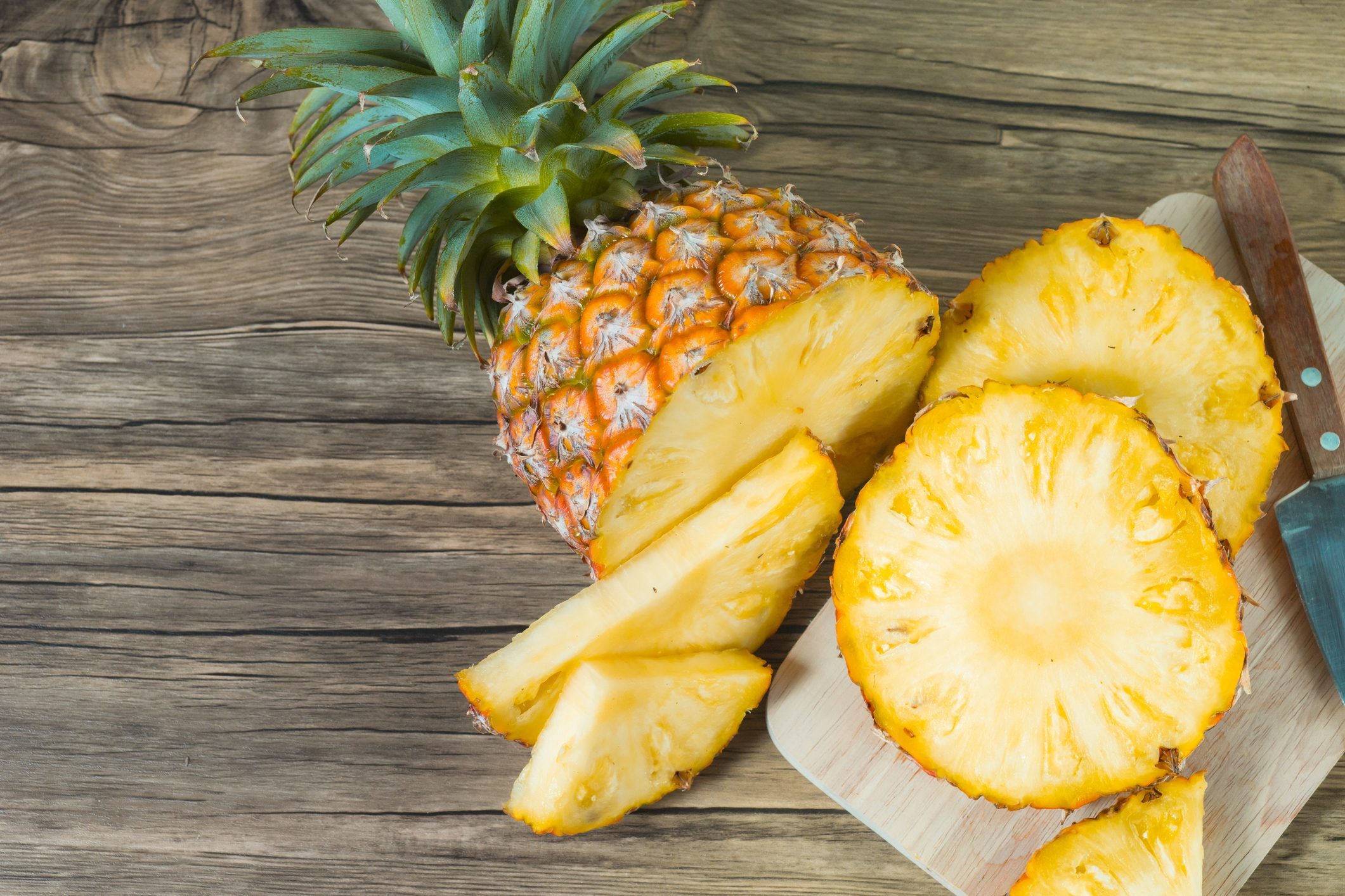 Ananas: benefici, calorie e controindicazioni | Ohga!