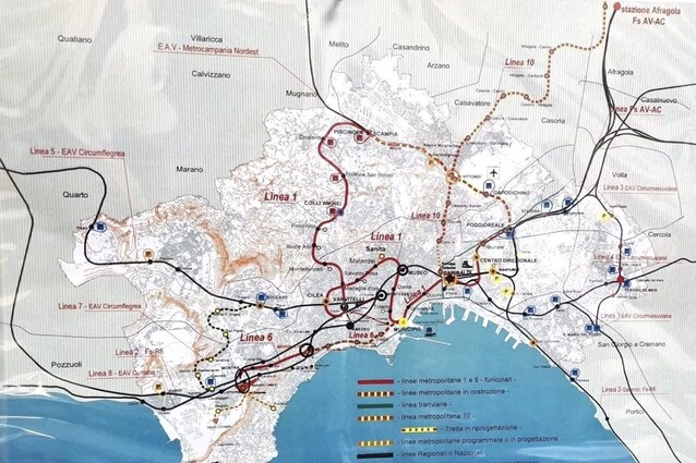 UrbaNew-napoli-2032-città-sostenibilità-ambiente-green-urbanistica-trasporti-vita-quartieri-progetti-urbani-napoli-cantieri-rigenerazione-riqualificazione-urbana-foto-metropolitana-notizie-napoli-clima-qualità-aria-olimpiadi-città-15-minuti-parco-bagnoli-napoli-bari-alta-velocità-napoli-est-piazza-plebiscito-waterfront-napoli-parco-gasometro