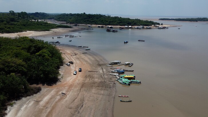 Rio Negro Amazzonia siccità