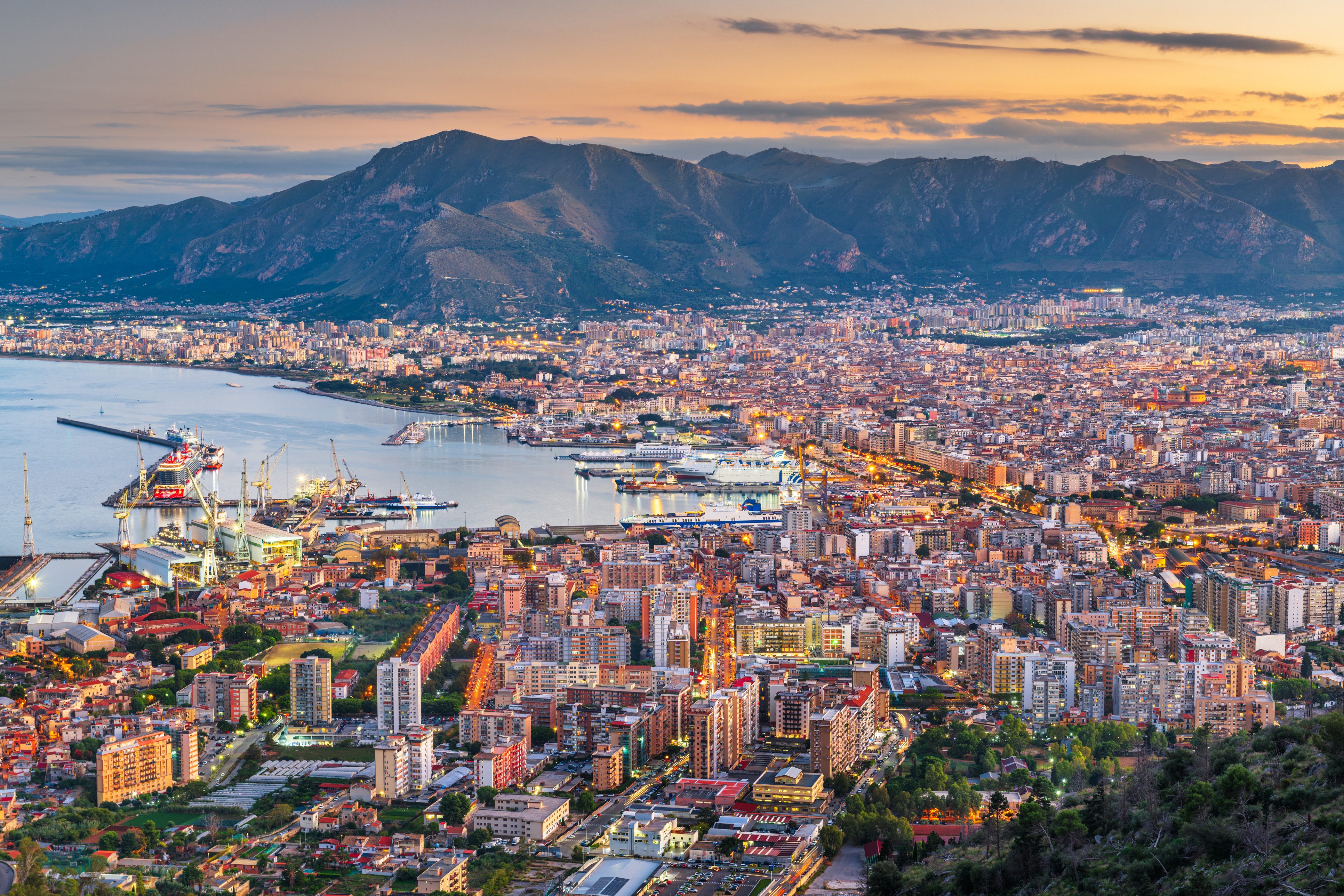 UrbaNew-palermo-2030-città-sostenibilità-ambiente-green-urbanistica-trasporti-vita-quartieri-progetti-urbani-sicilia-cantieri-rigenerazione-riqualificazione-urbana-foto-metropolitana-notizie-palermo-clima-qualità-aria-città-15-minuti-parco-waterfront-lungomare-giardini-verde