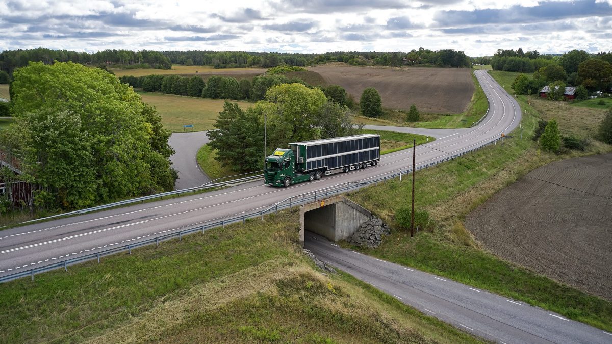 Camion ibrido solare