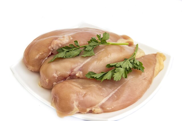 carne pollo gialla