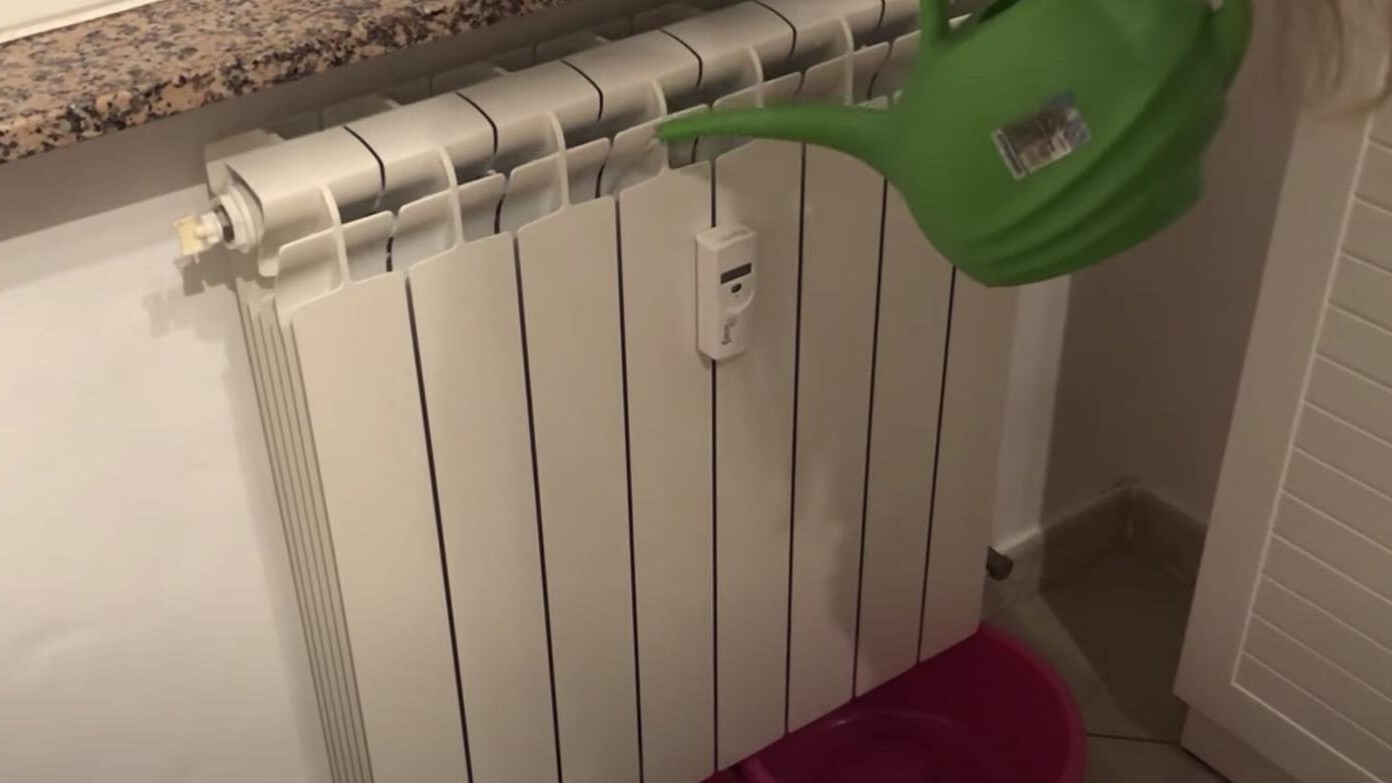 pulire termosifoni