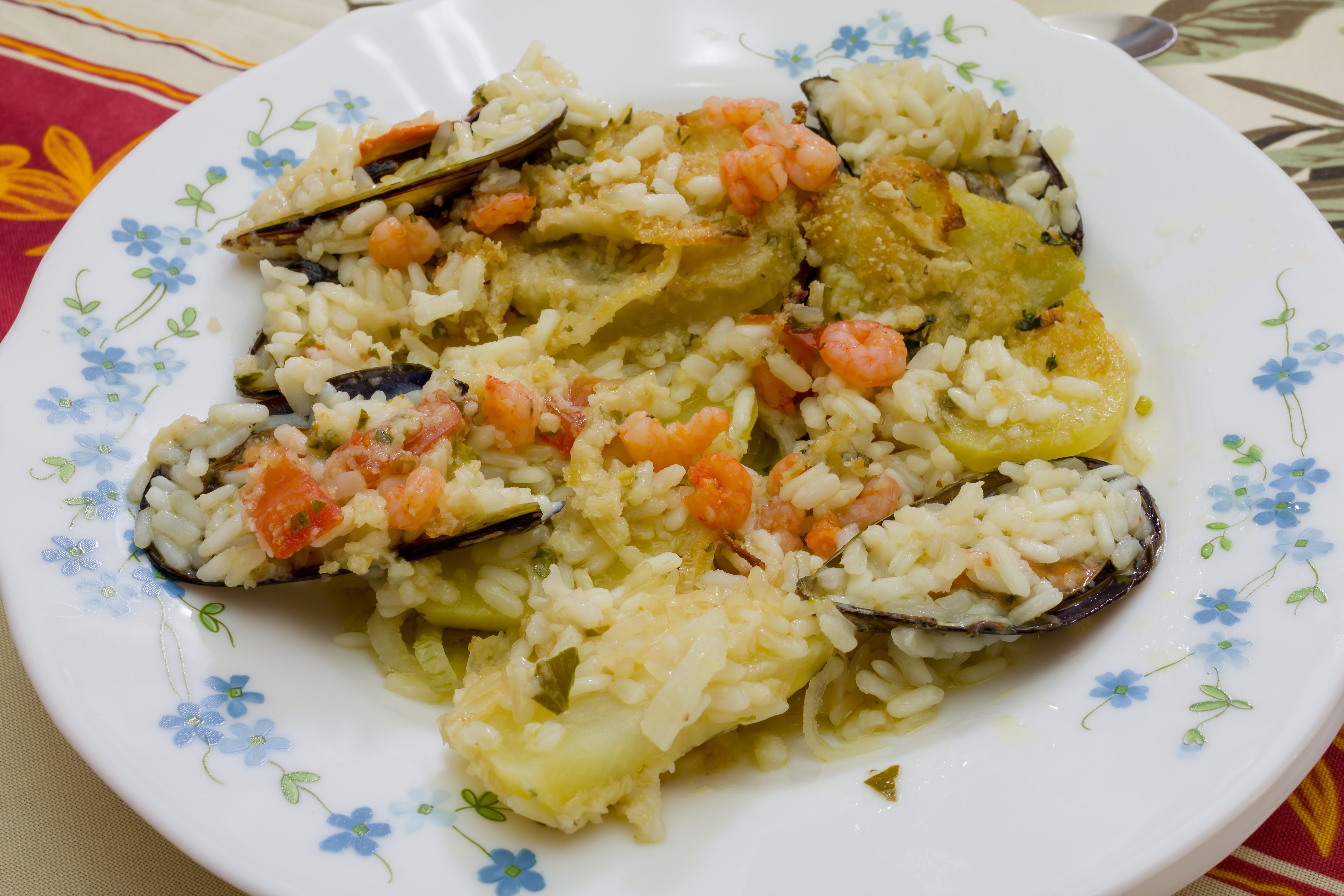 Georgia Riso Riso, Patate e Cozze: un piatto tradizionale ricco di sapore e storia